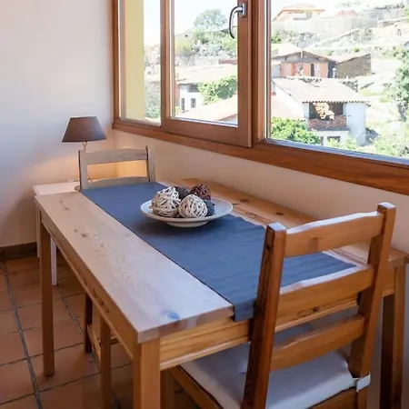 Holiday home La Vera, Terraza Con Vistas A La Sierra Talaveruela