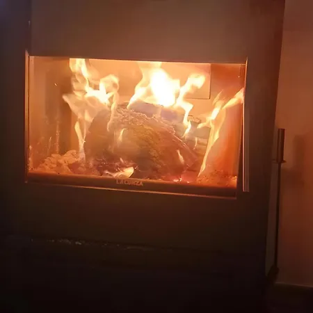 La Vera, Terraza Con Vistas A La Sierra Talaveruela